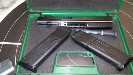 VENDO Pistola Tanfoglio Limited 9PB.
INCLUYE:

Kit del 22LR original. 
Equipo de recarga LEE de tres estaciones 01