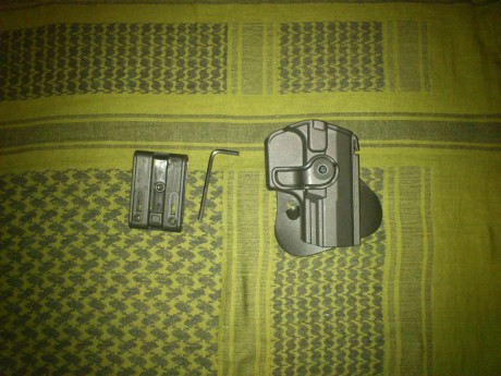 Vendo pistola cp99 compact, está como nueva ha disparado un día dos botellas de co2.
Sistema blowback.
Admite 10