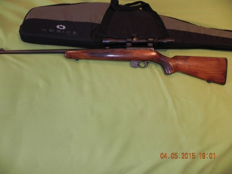 Vendo carabina BRNO del semiautomática del 22Lr. con cargador para 8 cartuchos.
 EXTRAS, mira telescópica 00