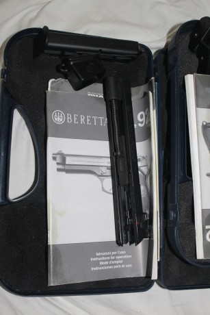 -Vendo pistola 9 PB, marca Beretta, modelo FS92 con el kit del calibre 22, guiado en F.
-Es estado es 00
