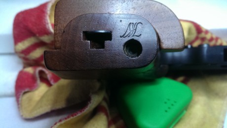 Vendo pistola Hammerli 280 calibre 32 con un cargador y el recogevainas la pistola está en perfectas condiciones 52