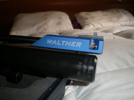 Pues eso, se vende una preciosa y efectiva Walther LP300 con dos bombonas con manometro en buen estado. 00