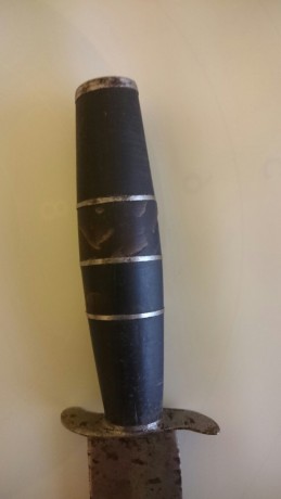 Vendo antiguos cuchillo canario y daga artesanales, tal y como se ven en las fotos.
Mejor llamar por telefono. 11
