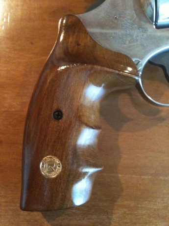 VENDIDO
Pues eso, vendo este revolver en perfecto estado como se puede apreciar en las fotos

Modelo: 11