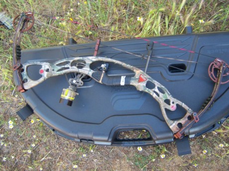 Hola a tod@s,
vendo mí Hoyt rampage XT, es de 50 a 60 libras y ahora mismo está a una apertura de 27 aúnque 02