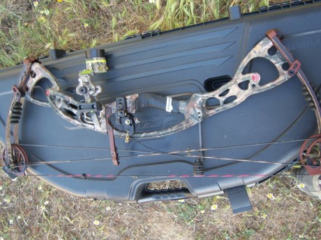 Hola a tod@s,
vendo mí Hoyt rampage XT, es de 50 a 60 libras y ahora mismo está a una apertura de 27 aúnque 10