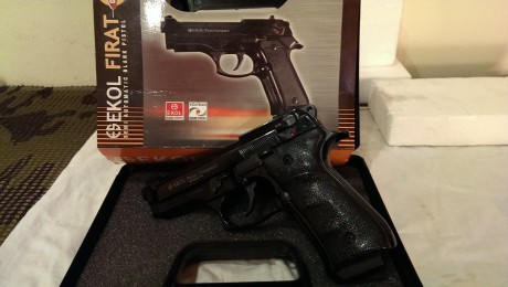Vendo pistola de fogueo EKOL en perfectas condiciones, está completamente nueva en su caja original.
la 02