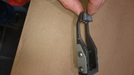 Buenas,pongo a la venta:
 1 punto de mira para las match Guns de 4,5 mm de ancho precio 15 euros
1 corredera 11