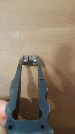 Buenas,pongo a la venta:
 1 punto de mira para las match Guns de 4,5 mm de ancho precio 15 euros
1 corredera 10