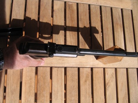 Buenos días.
Vendo pistola WALTHER lp53 con estuche original y contrapeso para el cañón, también original.
Precio: 11