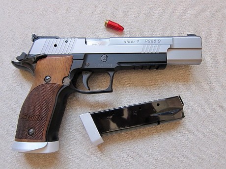 a la venta mi magnífica y más que cuidada pistola 9 mm. parabelum de 6", diseñada por la prestigiosa 20