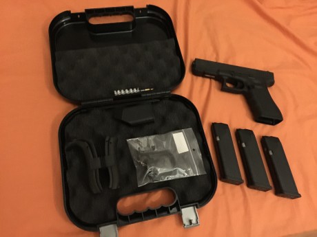 Buenas,

por motivos personales (que puedo explicar al interesado), vendo GLOCK 17 Gen 4. Nunca ha sido 02