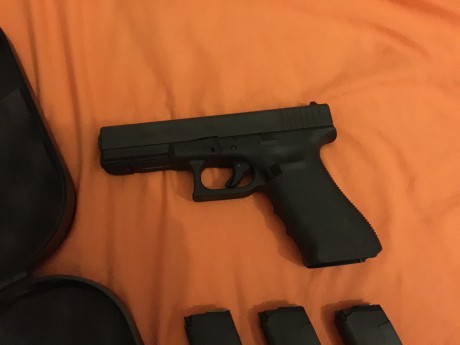 Buenas,

por motivos personales (que puedo explicar al interesado), vendo GLOCK 17 Gen 4. Nunca ha sido 01