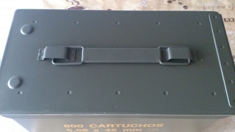 Hola, vendo caja vacía de munición militar en perfecto estado. Es mas grande de lo habitual ( las medidas 11