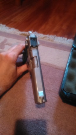 Vendo S&W 5906. 4 pulgadas. 9 mm parabellum

Un cargador y estuche.

Adquirida a un compañero.

Muy 21