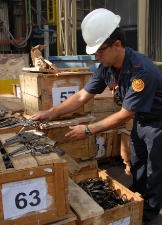 Hace unos días encontré por casualidad en una web extranjera un arma a la venta que hacía muchos años 151
