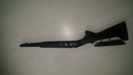 Hola, vendo culata para cz452, perfecta para tirar con visor o sin él y mejorar el agarre y la posición. 01