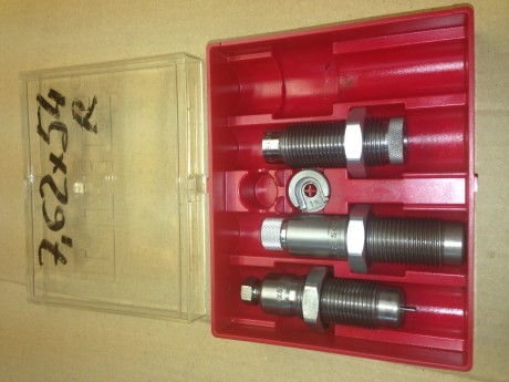 Se venden Dies Lee 7,62X54R 30€ portes Incluidos en península

Ahora 25€ 00