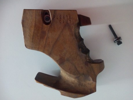 Vendo cacha Rink talla XL RB7d, diestra
Esta retocada
Esta en Zaragoza
Precio 40 € puesta en casa
Móvil 01