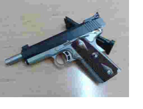 PUES ESO, se pone a la venta esta preciosidad , para financiar otro proyecto , es una pistola kimber cal. 00