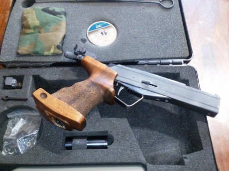 Vendo pistola CO2 de 5 disparos DRULOV DU-10 en perfecto estado de funcionamiento y conservacion. Tiene 00