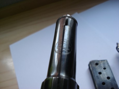 Hola a todos.
Como algunos ya sabeis,estoy quitándome desde hace algún tiempo mis armas de colección y 02