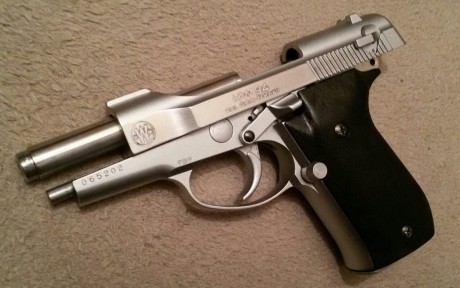   Hola Chic@s!

Pongo en venta en Madrid, por no usar desde hace tiempo, esta HW94 en calibre 9mm/.380 01