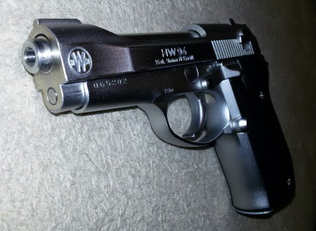   Hola Chic@s!

Pongo en venta en Madrid, por no usar desde hace tiempo, esta HW94 en calibre 9mm/.380 11