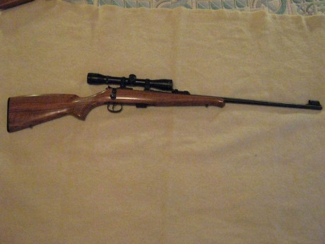 Rifle Ceska ZKM 452 Luxe-Cal 22...Muy precisa...robusta...dos cargadadores... sistema Mauser... funda 01