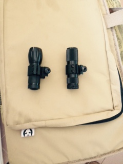 Hola companeros,
vendo:

 N1 Funda tactica color crema Marca Combat Zone Tactical- Cm 0,94X0,30.
N1 Bipode 32