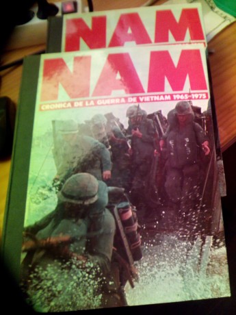 Vendo los siguientes libros:

Organización y Uniformes de la Artillería Española de la creación del Regimiento 00
