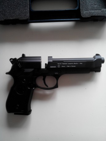 Vendo Beretta FS 92 ,Co2,del 4,5 ,sin usar ninguna vez(solo una botella para verificar su funcionamiento),la 02