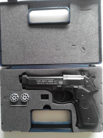 Vendo Beretta FS 92 ,Co2,del 4,5 ,sin usar ninguna vez(solo una botella para verificar su funcionamiento),la 00