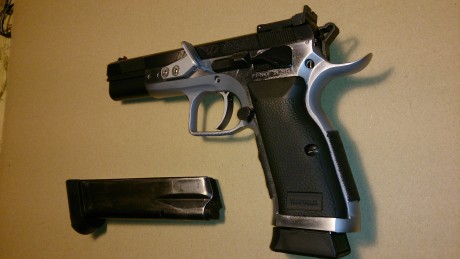 ¿sirven los cargadores de CZ para tanfoglio? 150