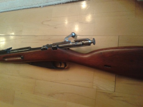 hola a todos, pues voy anunciar aquí mi mosin nagant original ruso, coinciden todos los numeros de serie 01
