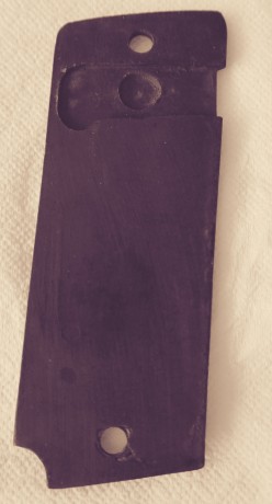 Se vende cacha izquierda (lado boton retenida del cargador) para la pistola Star 1926 llamada modelo policia, 01