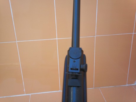 vendo carabina gamo cf20  cal 4.5 impoluta ecepto por unas marcas que tiene en la culata,solo ha tenido 10