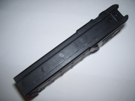Hola
vendo cargador para el fusil de asalto Aleman HK G3 en Aluminio , esta NUEVO SIN ESTRENAR 
es valido 31