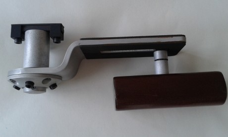 Vendo seta Anschutz en perfecto estado.

Precio 100 euros puesta en casa del comprador por correo certificado. 02
