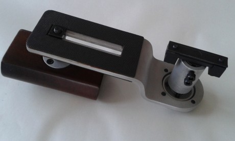 Vendo seta Anschutz en perfecto estado.

Precio 100 euros puesta en casa del comprador por correo certificado. 01