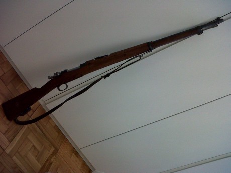 Buenas vendo Carl Gustaf de 1905 en perfecto estado de funcionamiento ,con correa original y todas sus 02