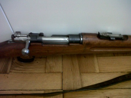 Buenas vendo Carl Gustaf de 1905 en perfecto estado de funcionamiento ,con correa original y todas sus 01