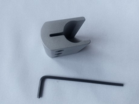 Disponible contrapeso para el revólver Smith & Wesson mod. 14 (el afamado K38).
Mecanizado en aluminio 31