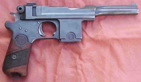 Hace unos días encontré por casualidad en una web extranjera un arma a la venta que hacía muchos años 92