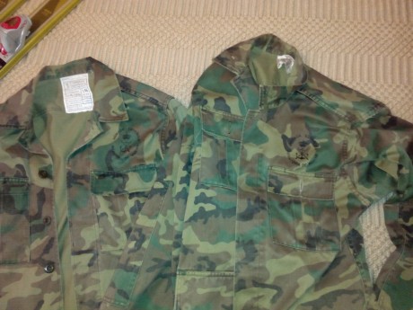 pues eso vendo:
 un chambergo de la legion vendido
una boina verde de las coes 20€
dos camisolas de infanteria 11