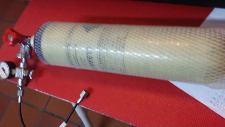 Vendo botella fibra carbono de 2 litros.
Homologación CE a 300 bares + estacion Leicester 300 bares.
250 01