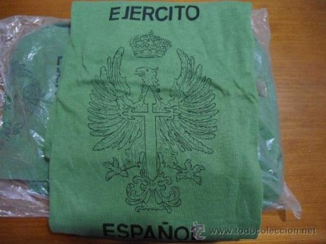 Busco Camisetas militares verdes del modelo antiguo, tallas grandes 54-60, MORALEDA, FERRYS...

Las modernas 00