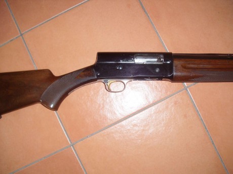Buenas a tod@s , pues eso vendo un trocito de historia , en concreto una FN auto 5 con cañon de 70 centimetros 02