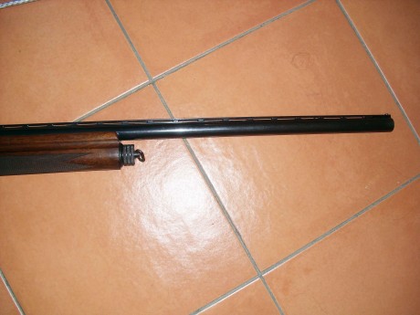 Buenas a tod@s , pues eso vendo un trocito de historia , en concreto una FN auto 5 con cañon de 70 centimetros 01