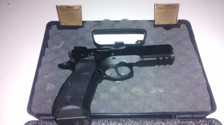 Buenas, pongo a la venta esta maravilla de pistola, una cz shadow con el disparador afinado y menos de 10